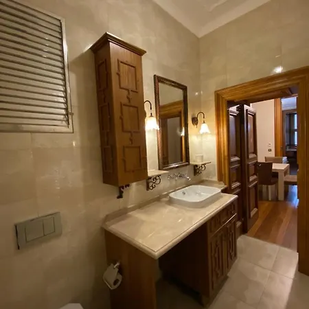 Aslan Apartment Istanbul